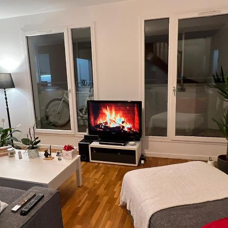 Entire Apartment With Terrace Paris Eksteriør bilde