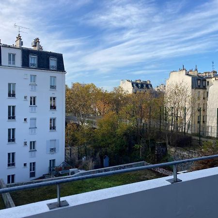 Entire Apartment With Terrace Paris Eksteriør bilde