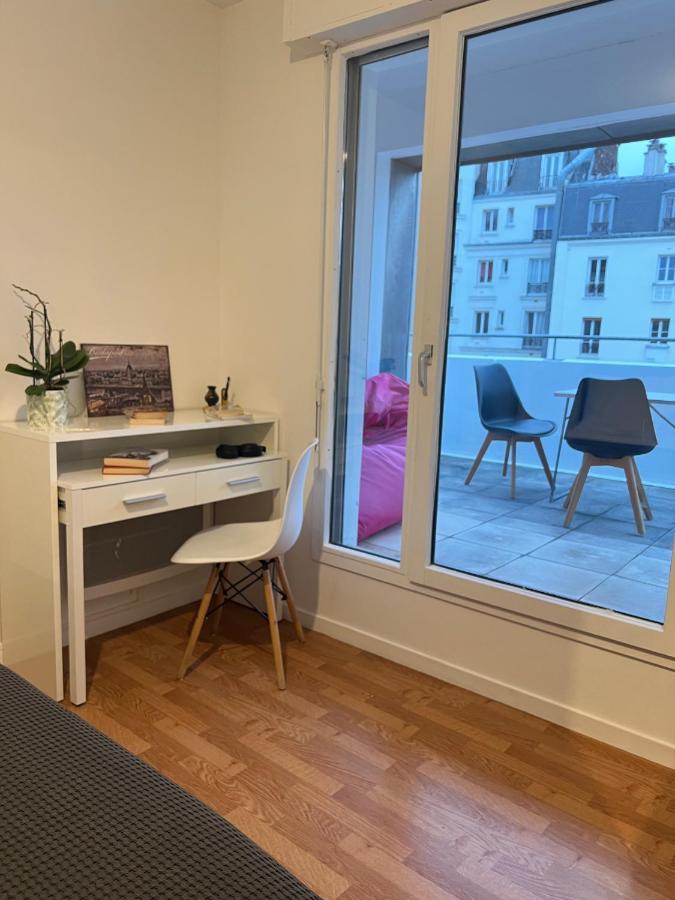 Entire Apartment With Terrace Paris Eksteriør bilde