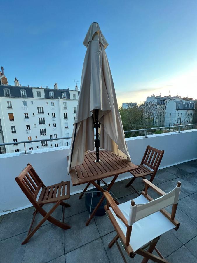 Entire Apartment With Terrace Paris Eksteriør bilde